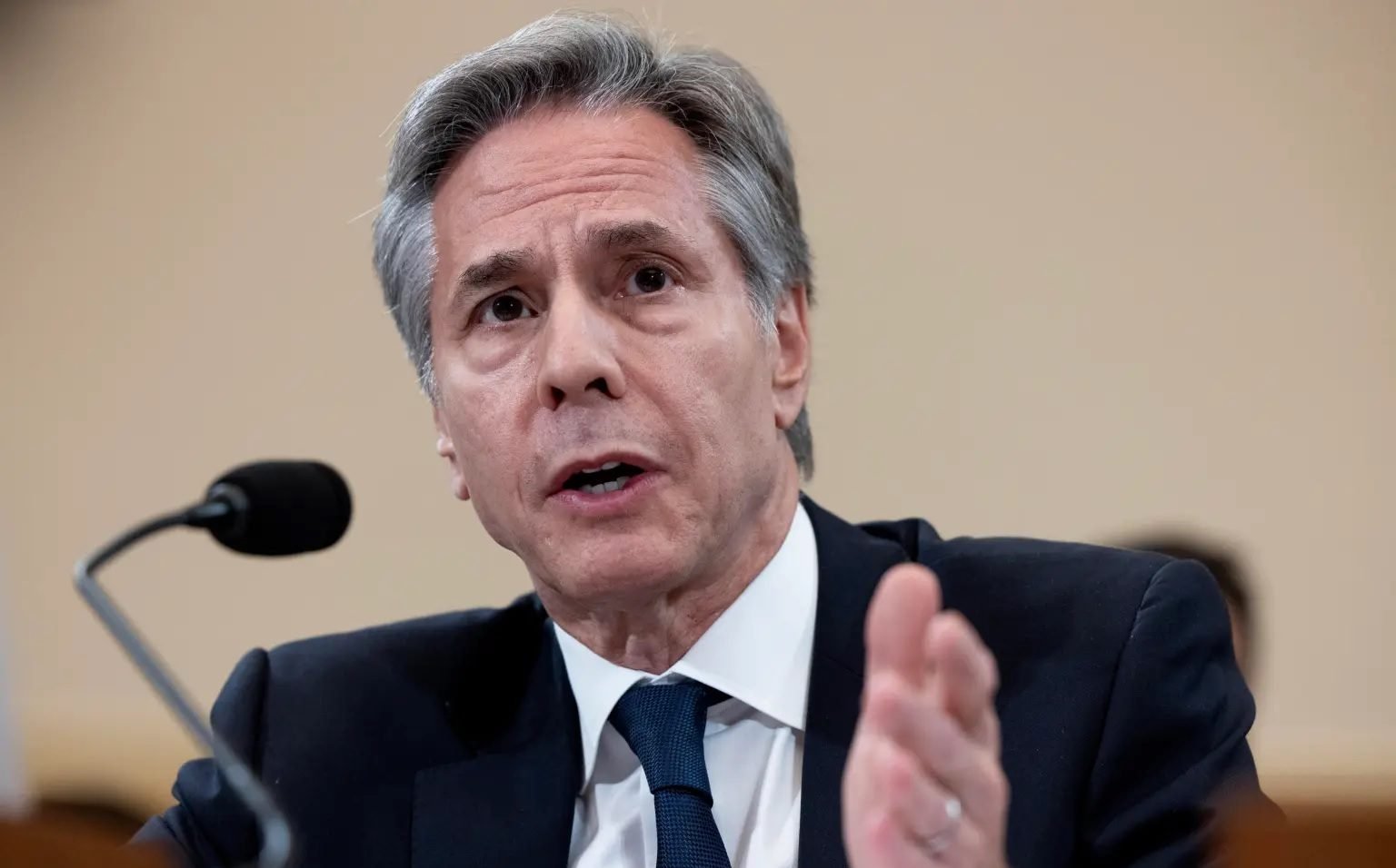 Anthony-Blinken-gesticulando-e1725874744403
