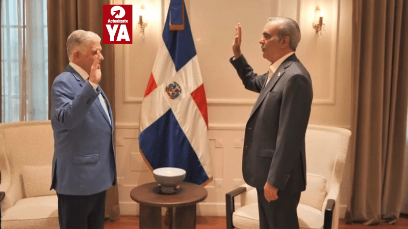 El presidente Luis Abinader juramenta a los nuevos ministros de Obras Públicas y Comunicaciones, y de Educación - Imagen