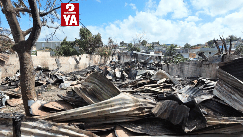 Incendio de gran magnitud consume ocho talleres de ebanistería en Canta La Rana - Imagen