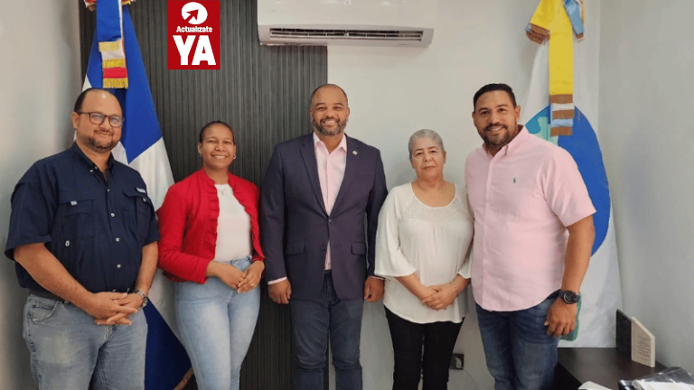 Diputado Carlos Pérez refuerza lazos con la Asociación Dominicana de Agrimensores para el desarrollo de Santo Domingo Norte - Imagen