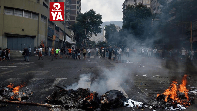 Caos y violencia en Puerto Príncipe tras incendios provocados por "Viv Ansanm" - Imagen